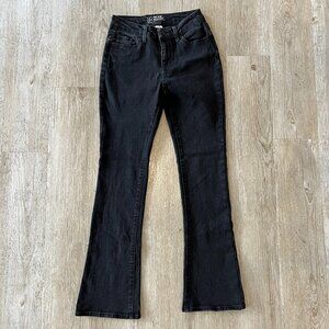 Womens No Boundaries Mid Rise Bootcut Black Jeans - 5